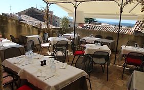 La Petite Hostellerie
